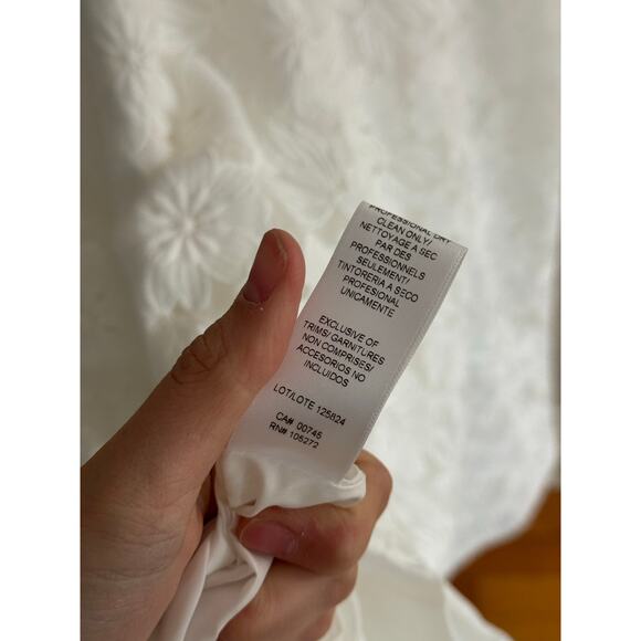 KAY UNGER Maurena White Floral Lace Floral High Neck Gown Size 14 - Picture 8 of 8